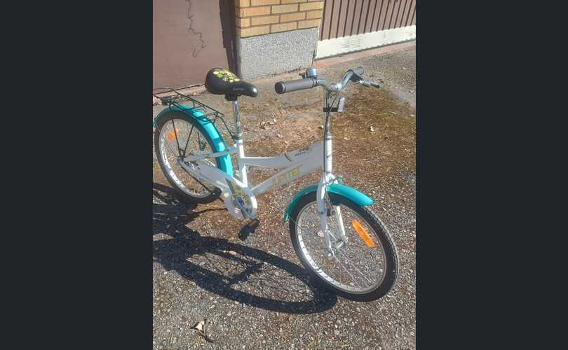 Myydään 20 tuumainen Jupiter lastenpyörä-kuva-1